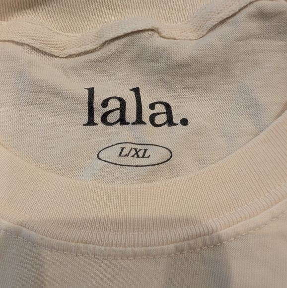 New Never Worn Dressed In LALA Graphic Tee (L/XL) - Picture 2 of 2